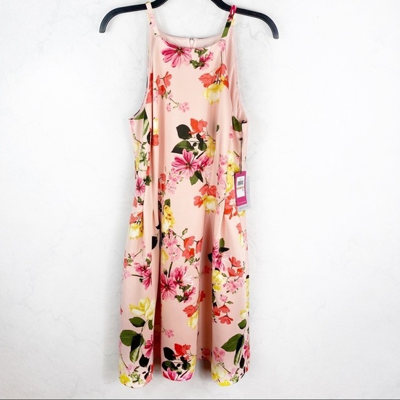 [Vince Camuto] Floral Print Scuba Halter Dress - Picture 2 of 4